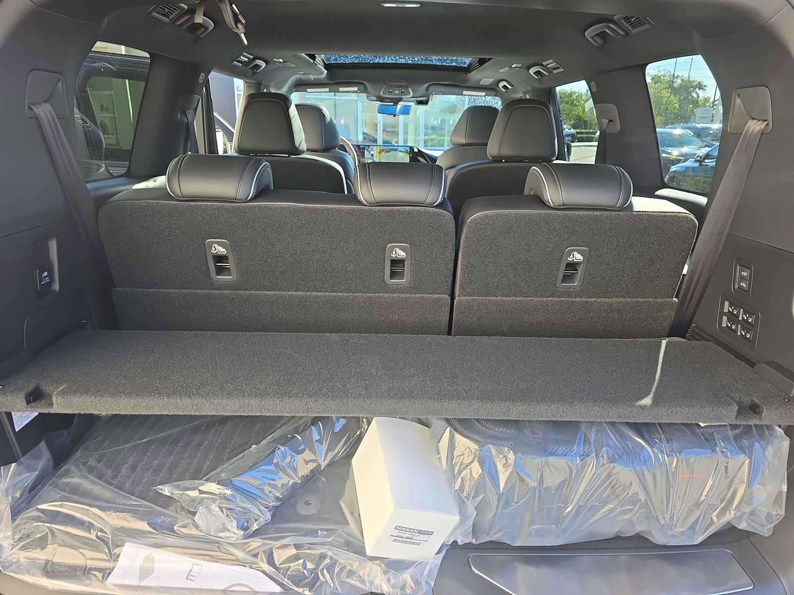 New 2026 INFINITI QX80 Autograph w/ Premium Cargo Package image 27