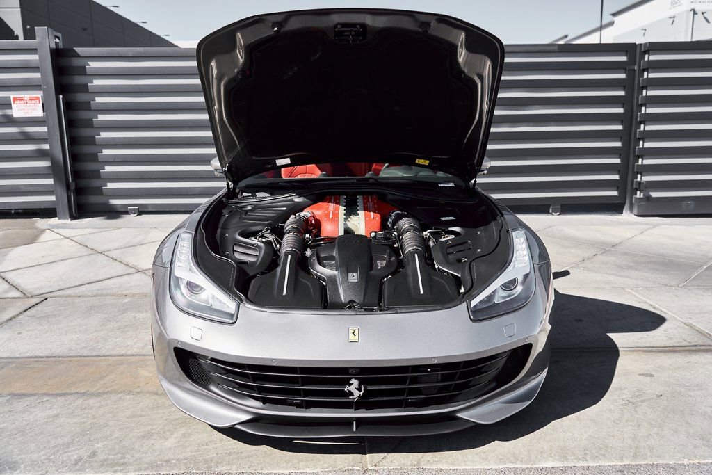 Used 2020 Ferrari GTC4Lusso AWD/4WD image 17