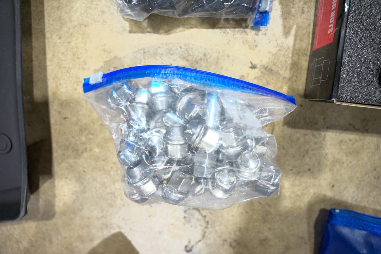 Used 2023 Ford Bronco Badlands image 20