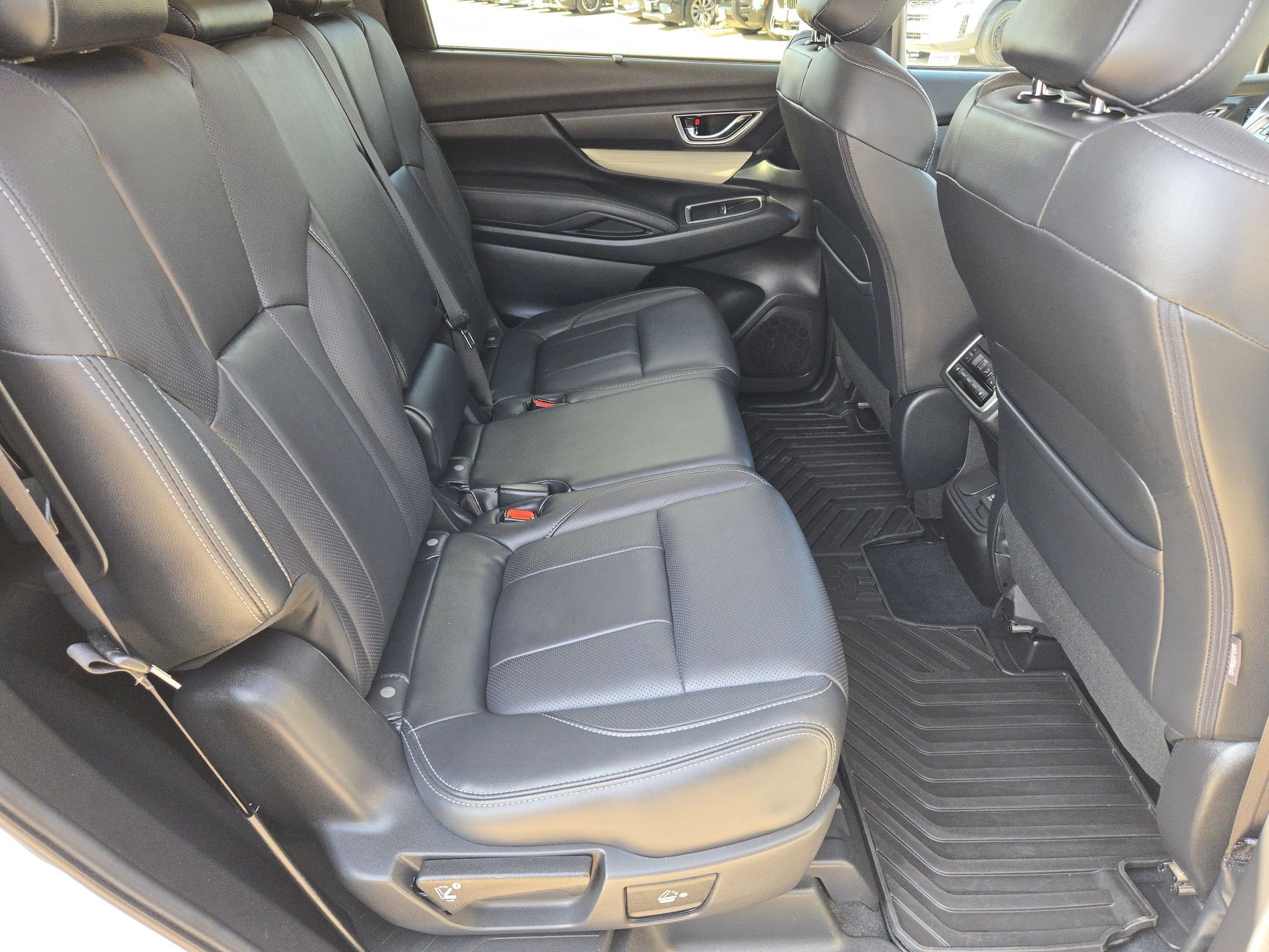 Used 2021 Subaru Ascent Limited w/ Popular Package #2 image 28