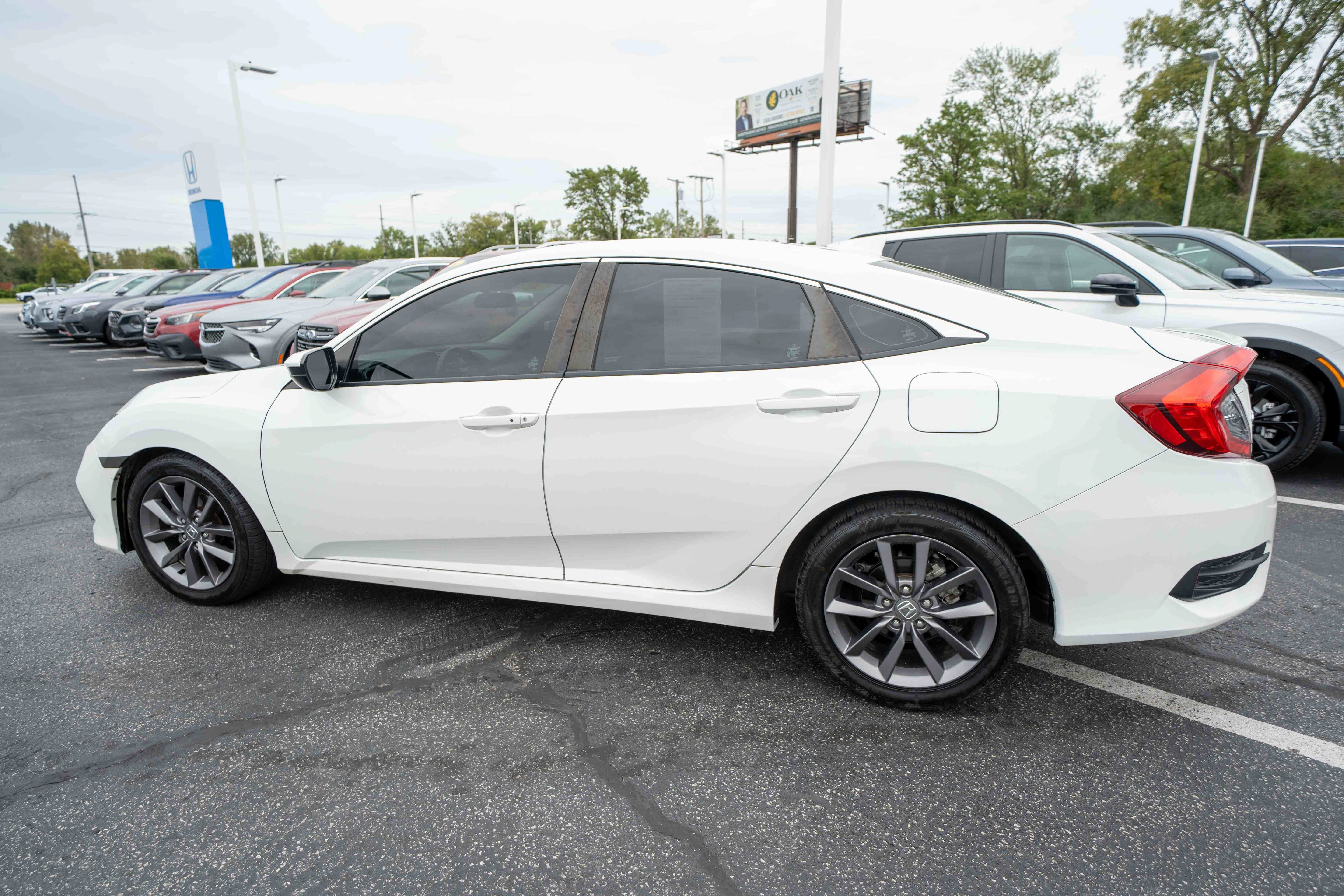 Used 2021 Honda Civic EX image 4
