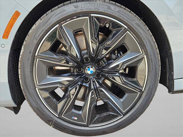 New 2026 BMW 740i xDrive w/ Executive Package AWD/4WD image 16