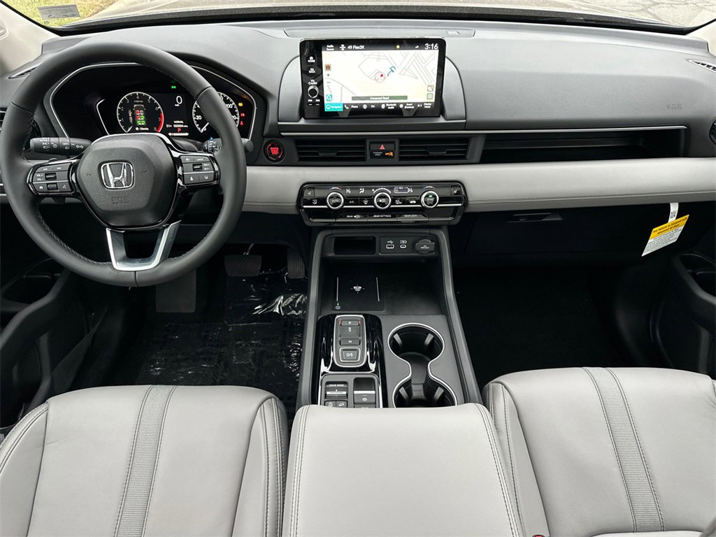 New 2025 Honda Pilot Touring image 20