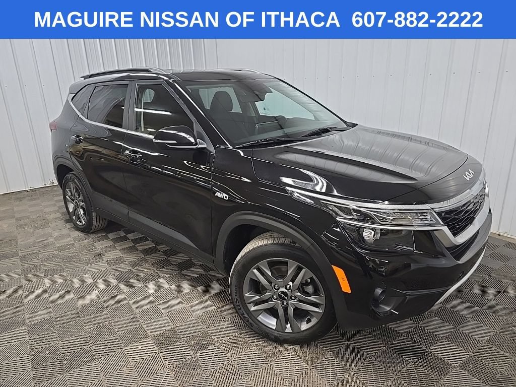 Used 2023 Kia Seltos S w/ Navigation Package AWD/4WD image 7