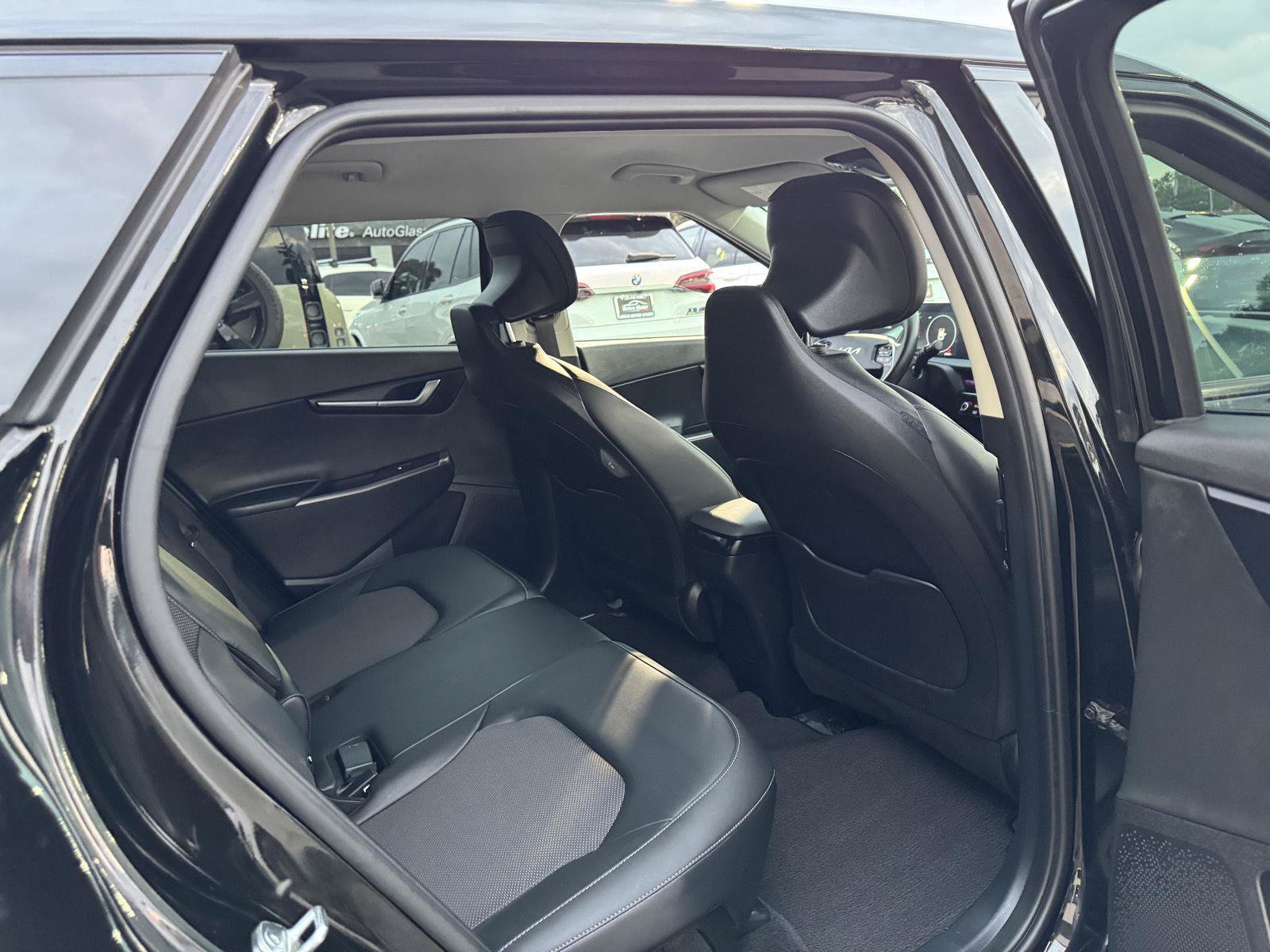 Used 2024 Kia EV6 Light RWD image 40