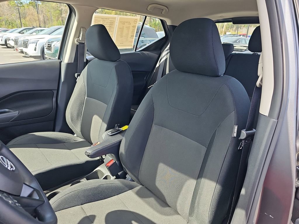 Used 2025 Nissan Kicks Play S image 18