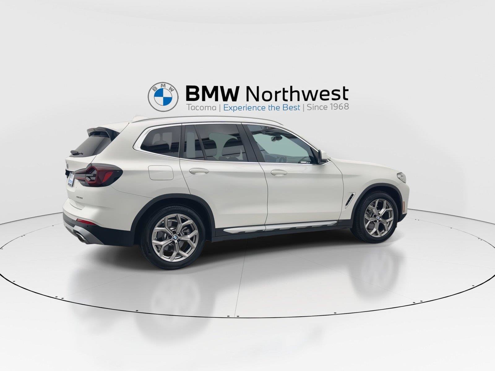 Used 2023 BMW X3 xDrive30i w/ Convenience Package w/ZPA AWD/4WD image 4