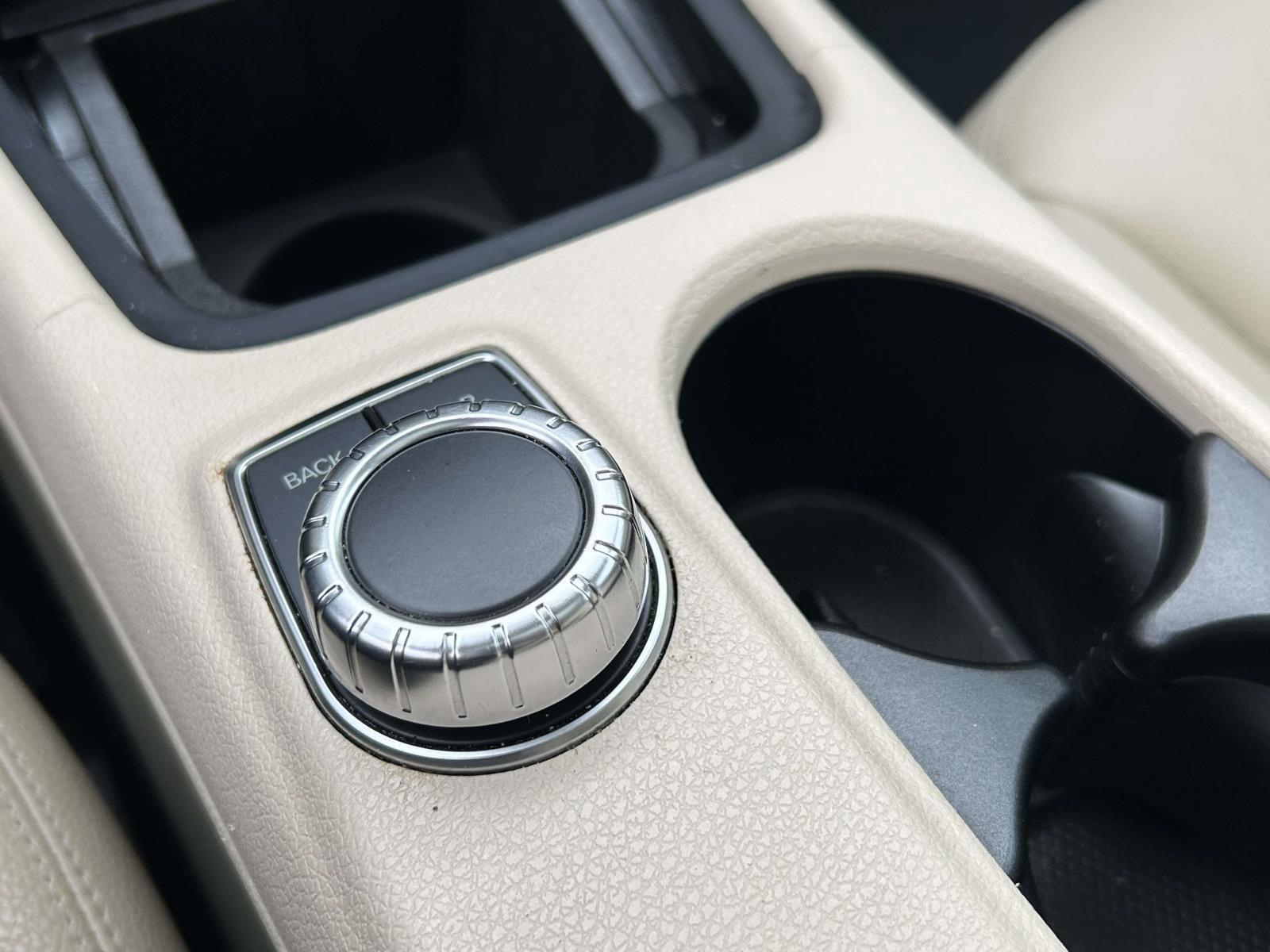 Used 2015 Mercedes-Benz GLA 250 4MATIC image 30