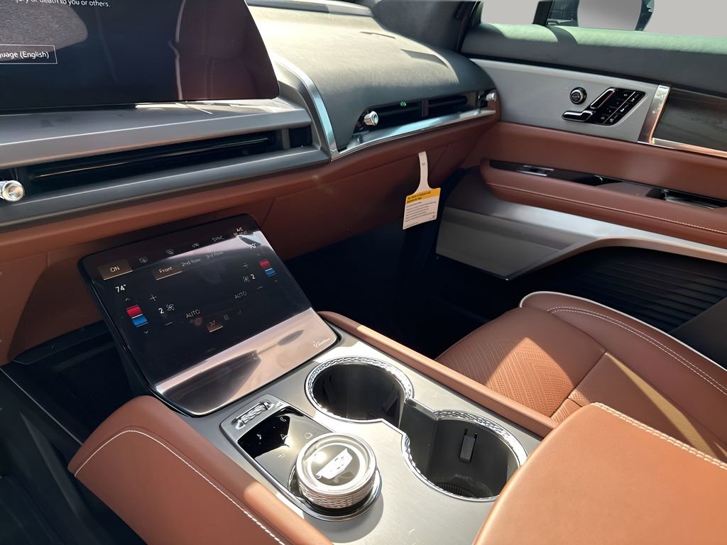 New 2026 Cadillac Vistiq Platinum w/ LPO, Floor Liner Package image 39