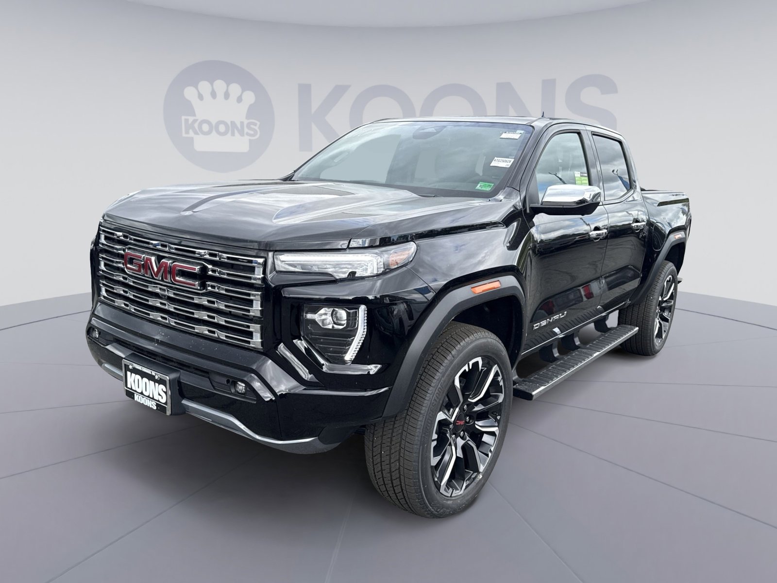 New 2025 GMC Canyon Denali