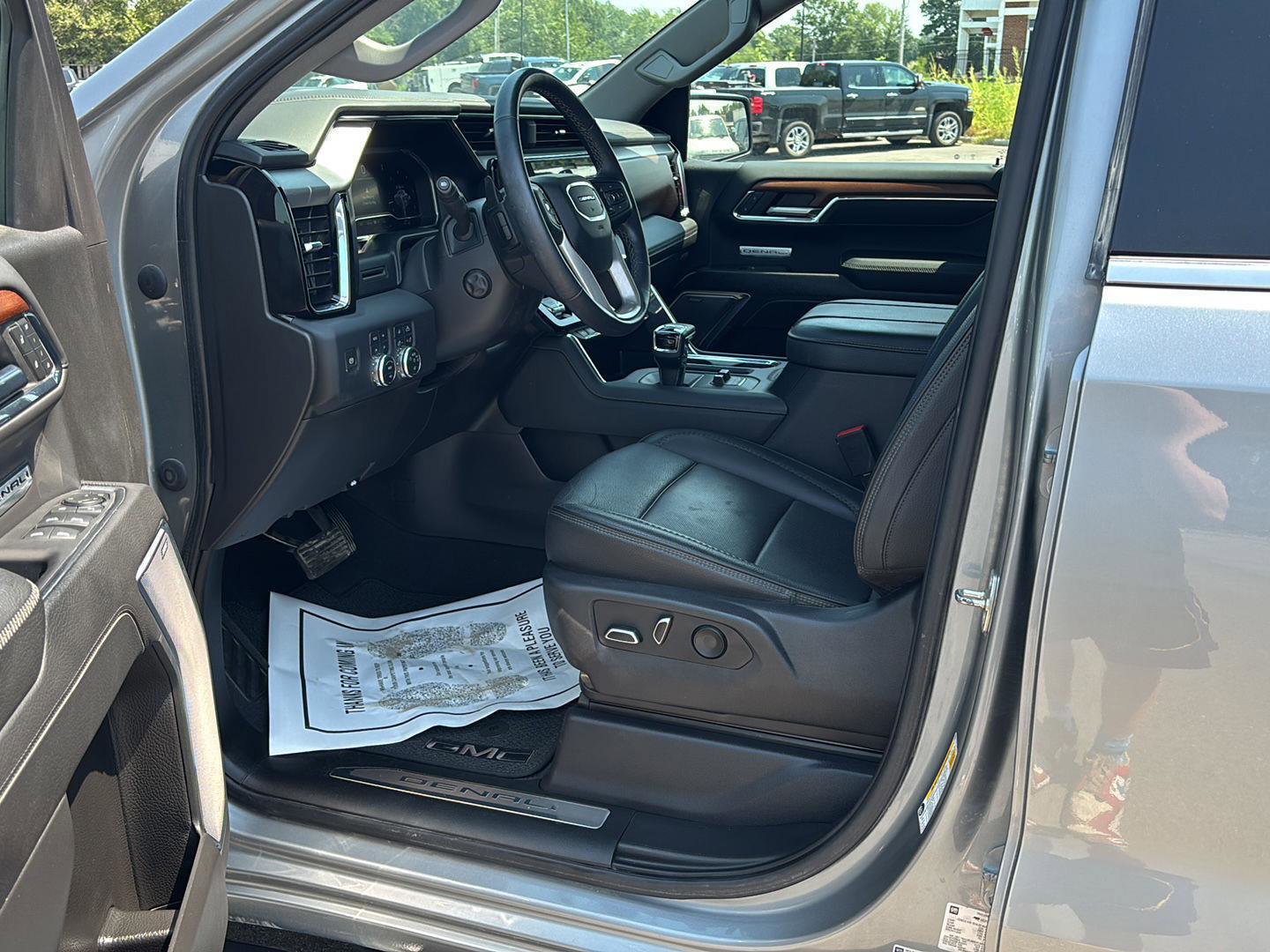 Used 2023 GMC Sierra 1500 Denali image 11