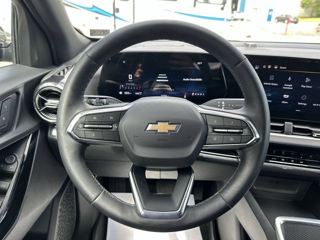 Used 2025 Chevrolet Equinox LT w/ Safety and Technology Package AWD/4WD image 13