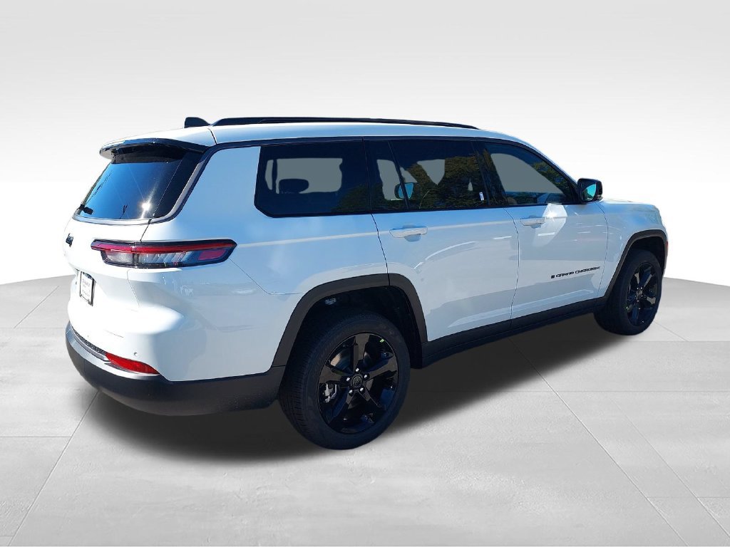 New 2027 Jeep Grand Cherokee L Limited w/ Limited Altitude Package AWD/4WD image 5