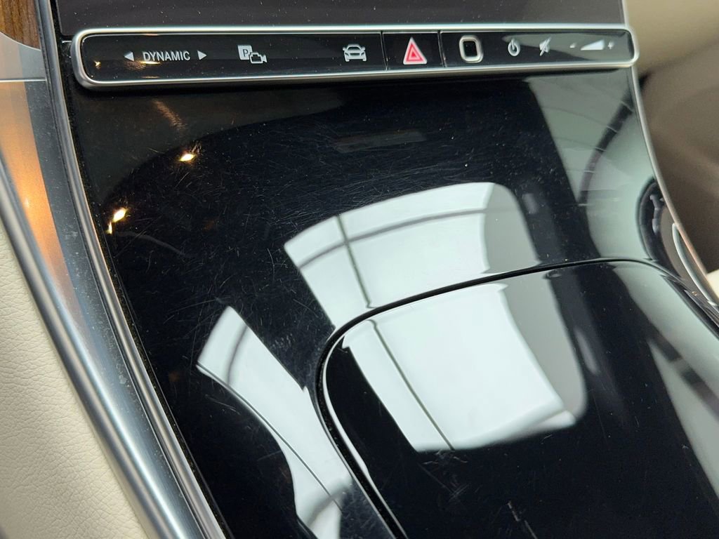 Used 2024 Mercedes-Benz GLC 300 4MATIC image 32