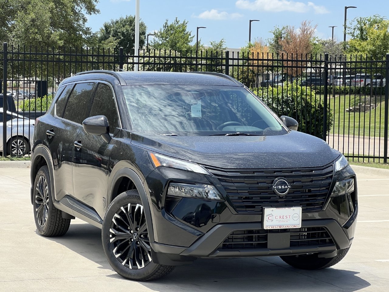 New 2026 Nissan Rogue Dark Armor AWD/4WD image 2