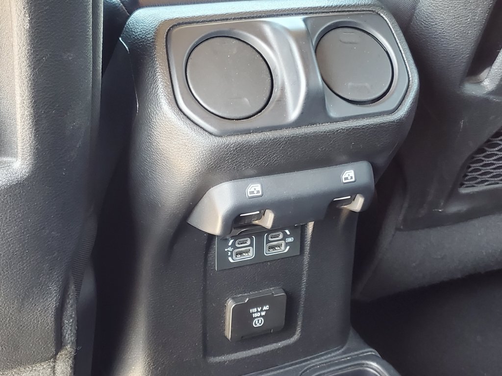 Used 2018 Jeep Wrangler Unlimited Rubicon AWD/4WD image 24
