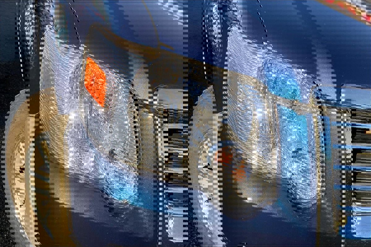 Used 2006 Ford Explorer XLT RWD image 29