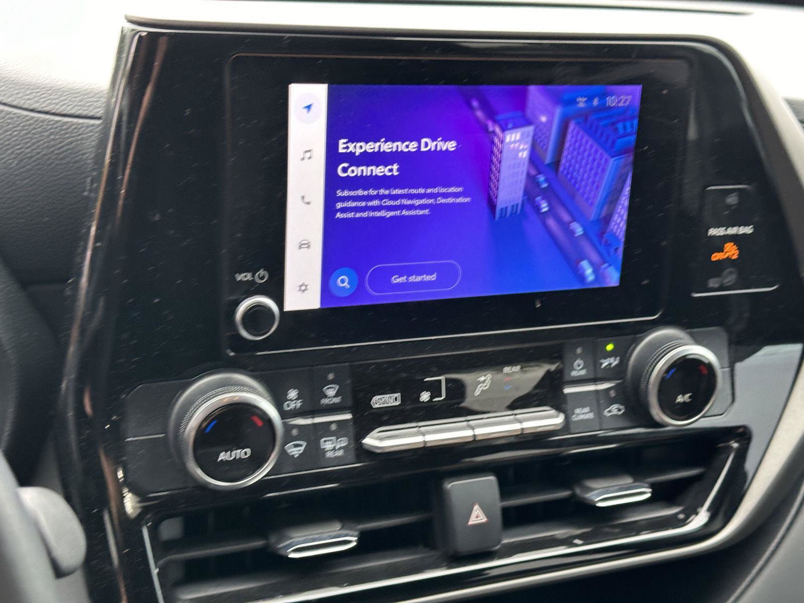 Used 2024 Toyota Highlander LE FWD image 55