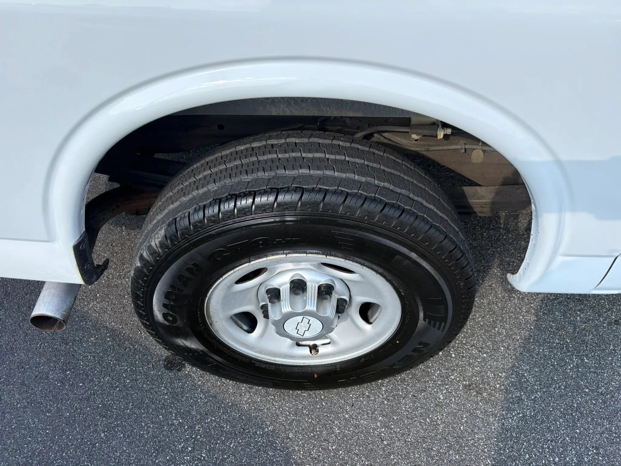 Used 2016 Chevrolet Express 2500 LS RWD image 10