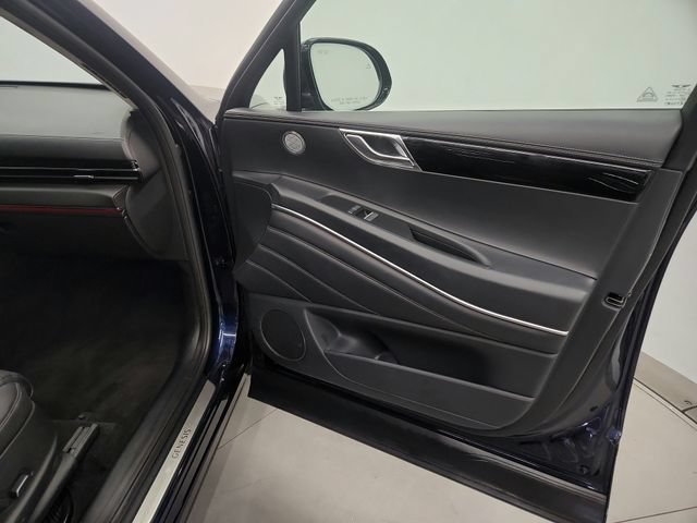 Used 2025 Genesis GV80 2.5T Standard AWD/4WD image 31