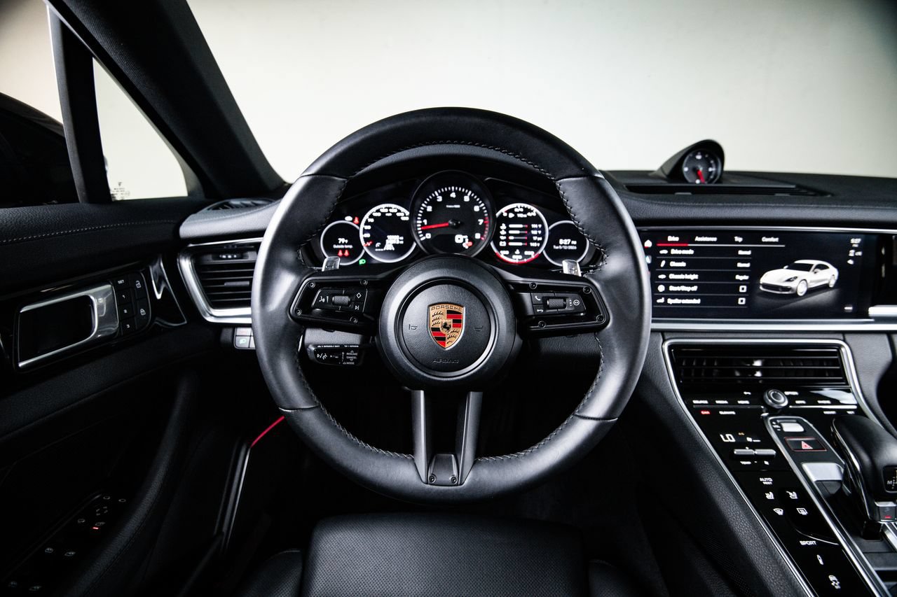 Certified 2023 Porsche Panamera image 26