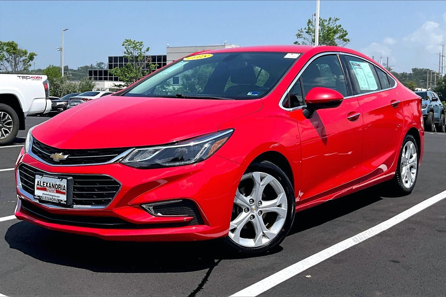 Used 2018 Chevrolet Cruze Premier FWD image 1