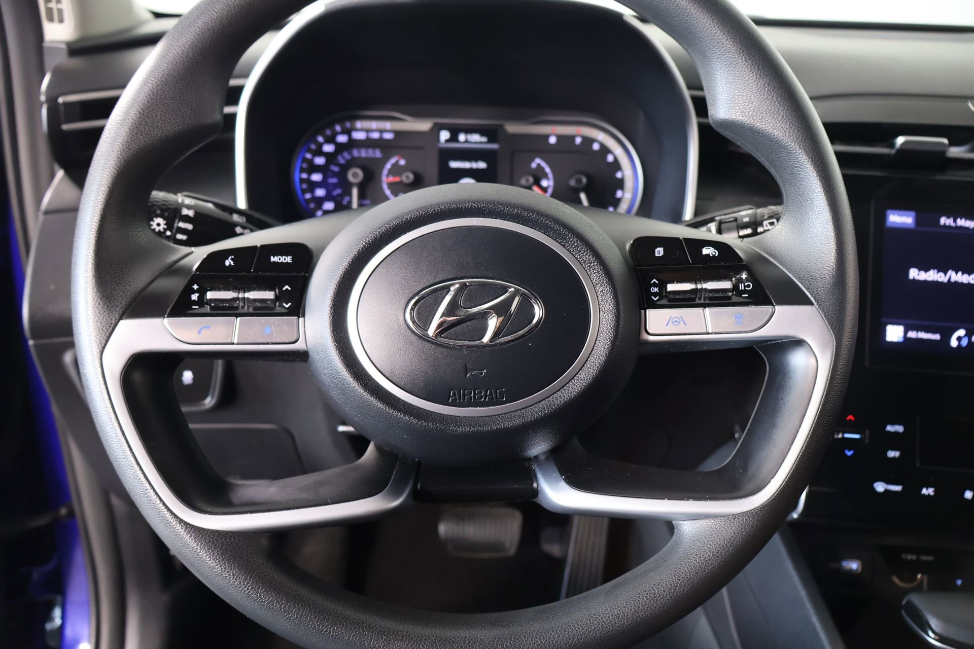 Used 2024 Hyundai Tucson SEL FWD image 3