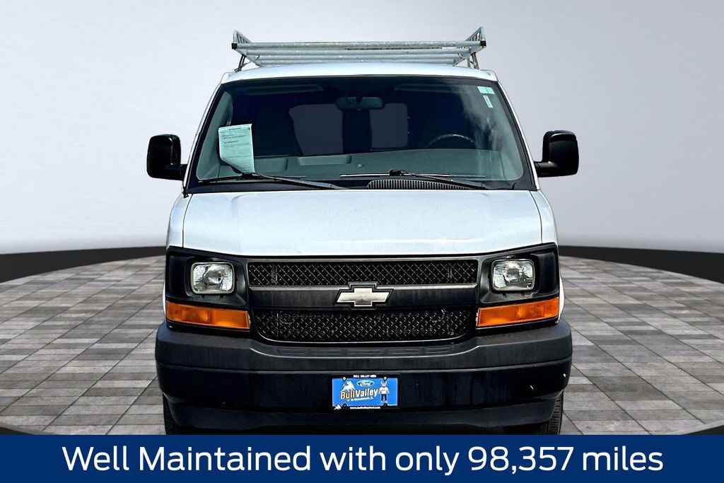 Used 2017 Chevrolet Express 2500 RWD image 2