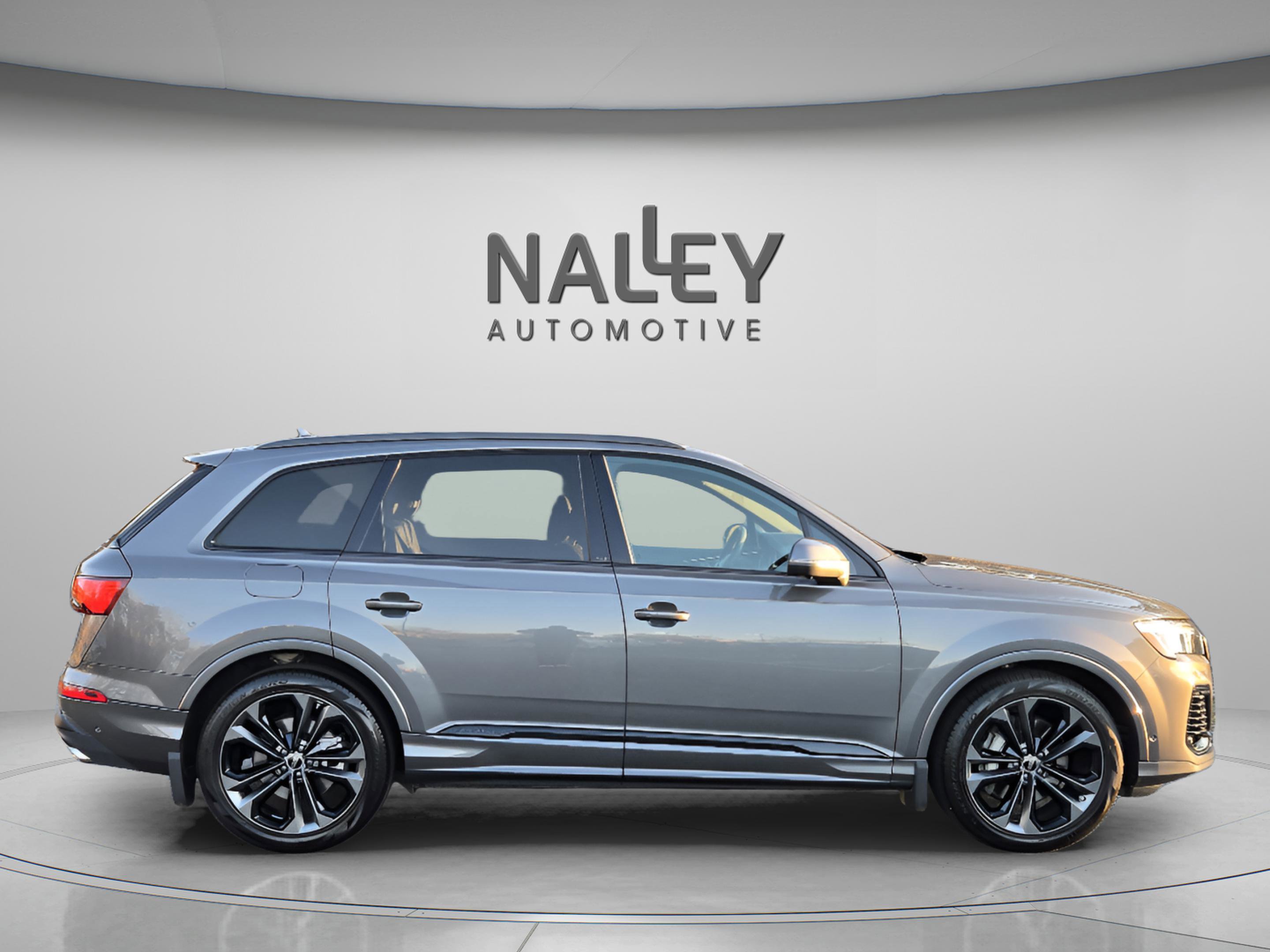 Used 2025 Audi Q7 3.0T Prestige w/ Prestige Package image 7