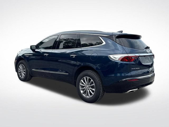 Used 2023 Buick Enclave Essence FWD image 3