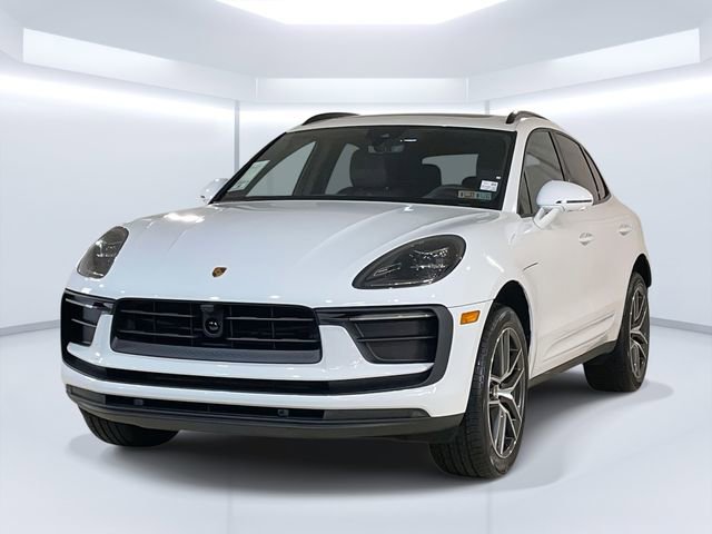 New 2026 Porsche Macan image 1