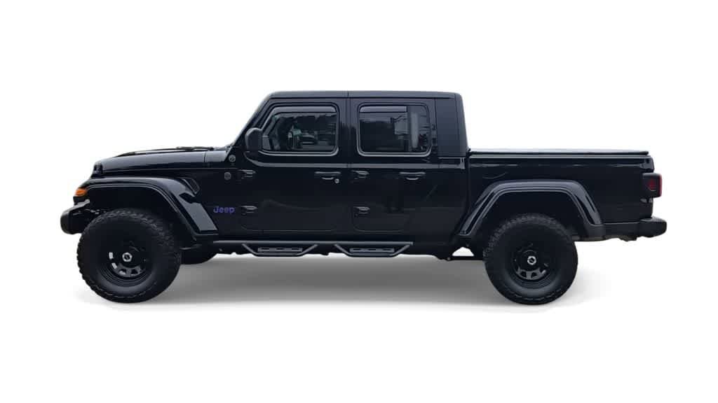 Used 2024 Jeep Gladiator Sport AWD/4WD image 5