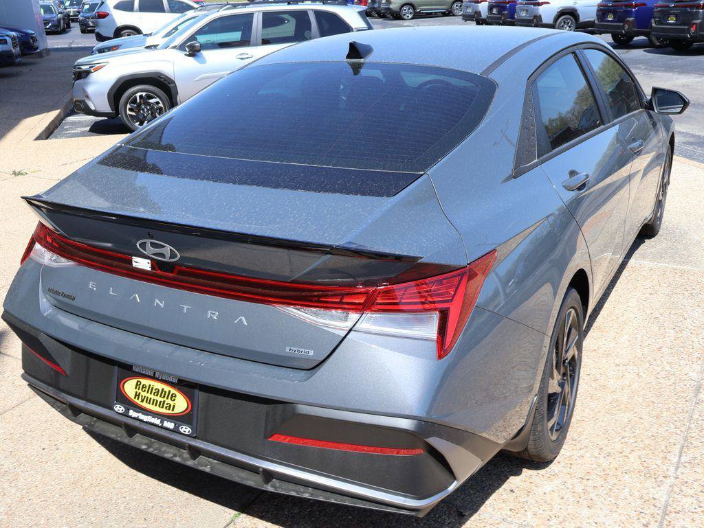 New 2026 Hyundai Elantra Sport image 6