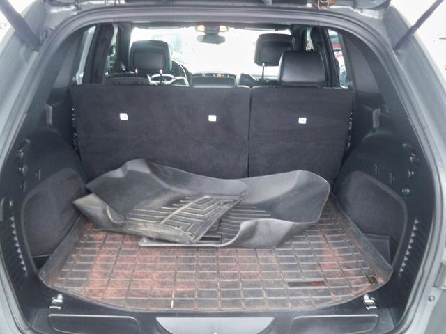 Used 2019 Jeep Grand Cherokee Altitude image 17