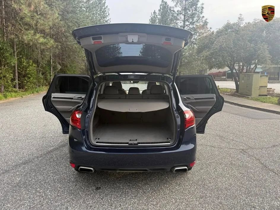 Used 2012 Porsche Cayenne S image 23