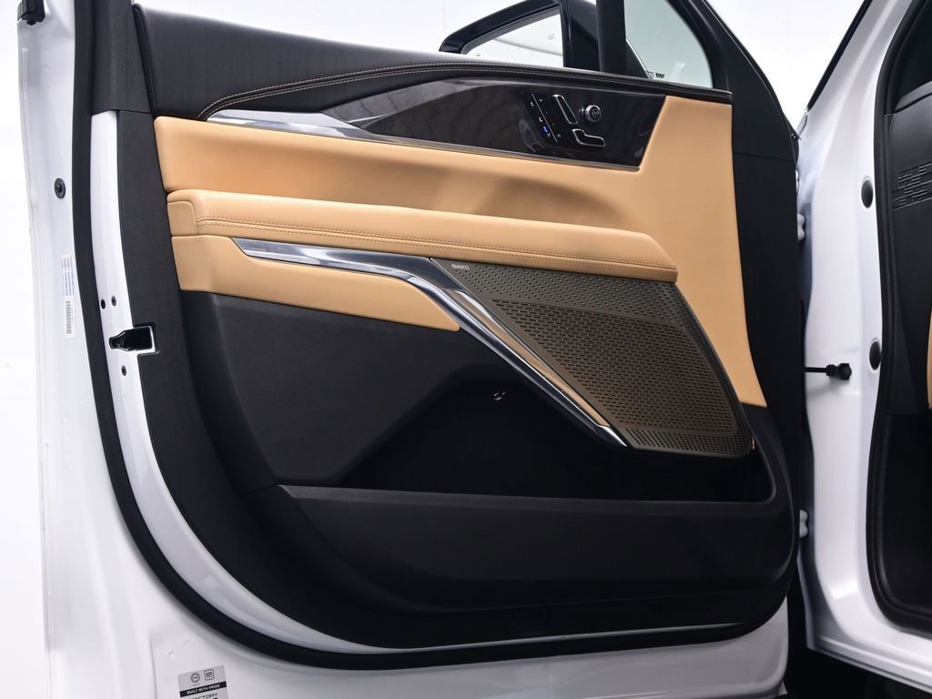 Used 2025 Cadillac Escalade IQ Sport 2 image 16