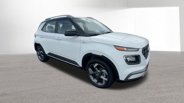New 2026 Hyundai Venue SEL FWD image 2