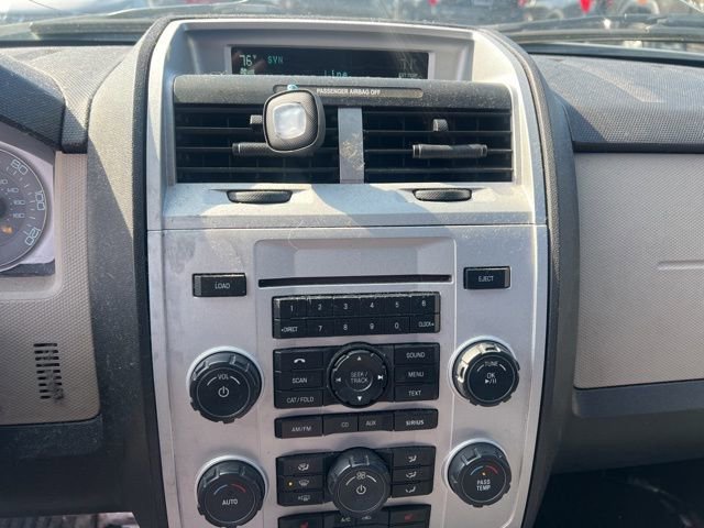 Used 2010 Mercury Mariner Premier FWD image 13