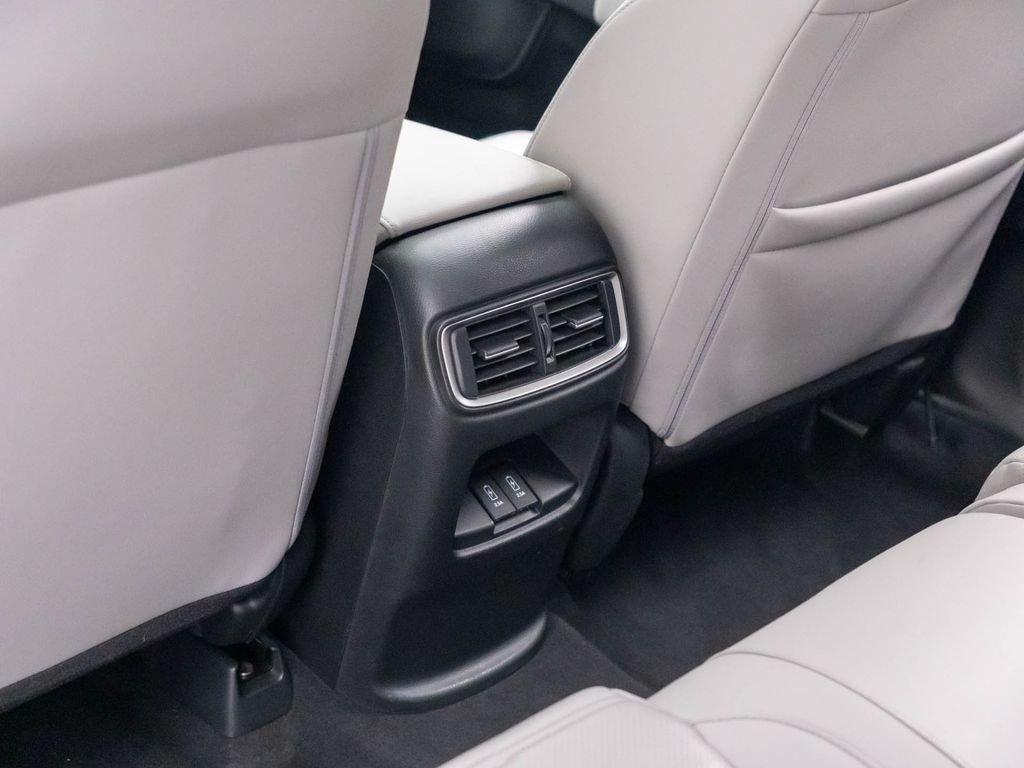 Used 2017 Honda CR-V Touring image 17