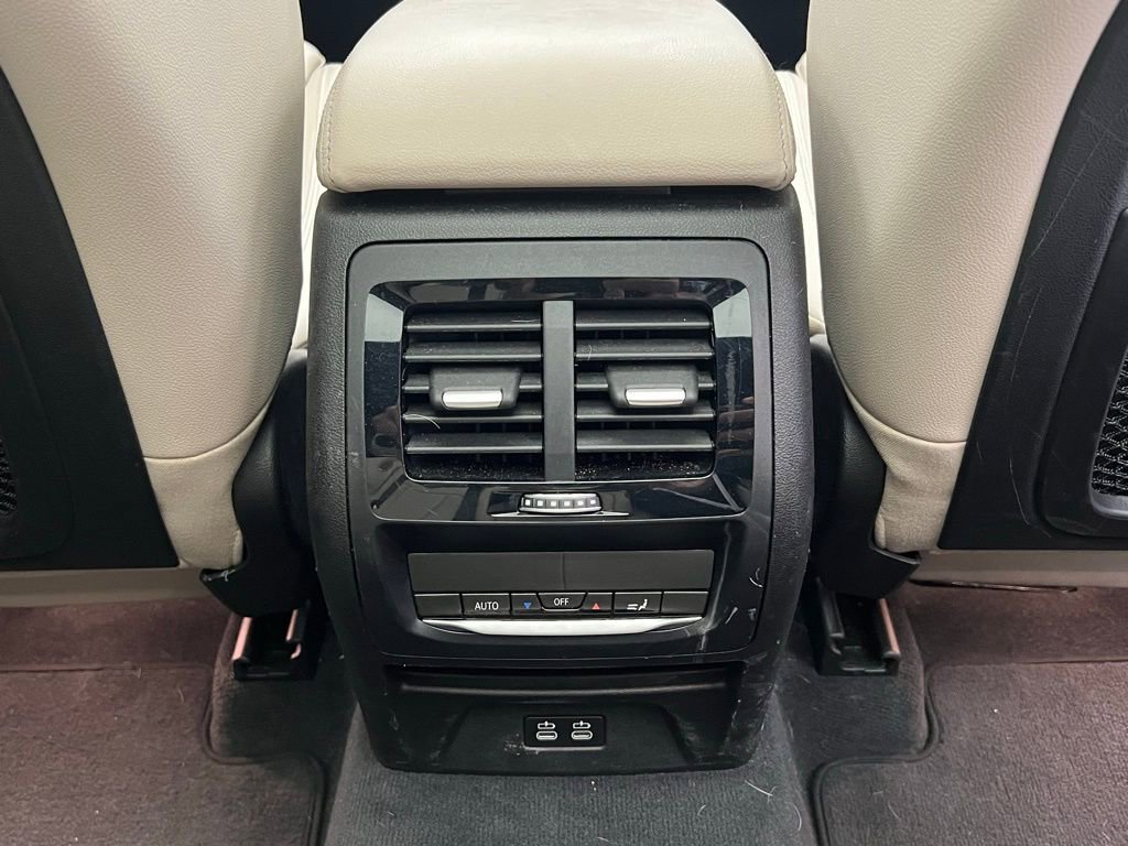 Used 2021 BMW X3 sDrive30i w/ Premium Package image 9