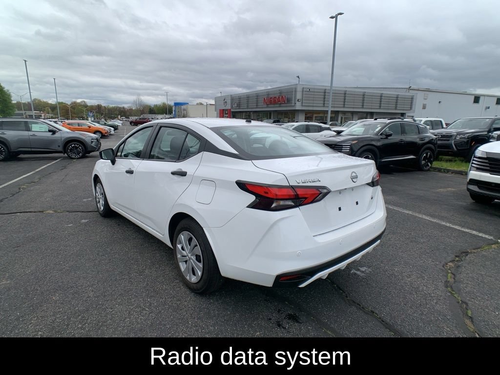 Used 2025 Nissan Versa S FWD image 6