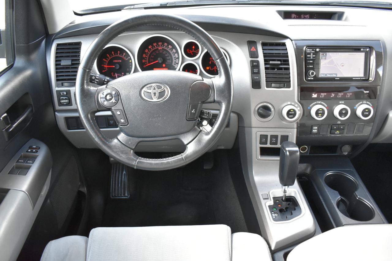 Used 2013 Toyota Sequoia SR5 AWD/4WD image 13