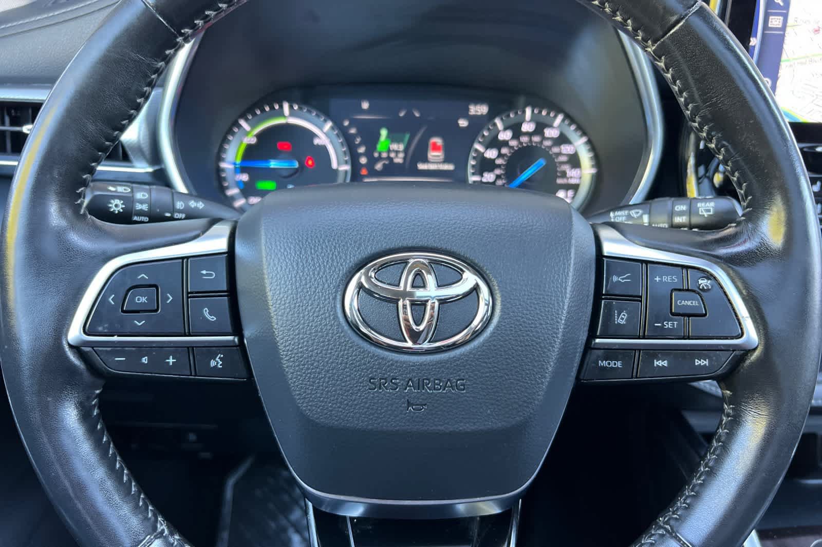Used 2021 Toyota Highlander Platinum AWD/4WD image 28