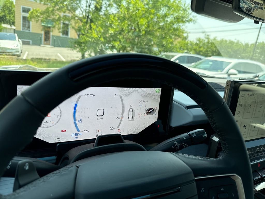 New 2025 GMC Hummer EV 2X w/ LPO, Dark Essentials Package image 29