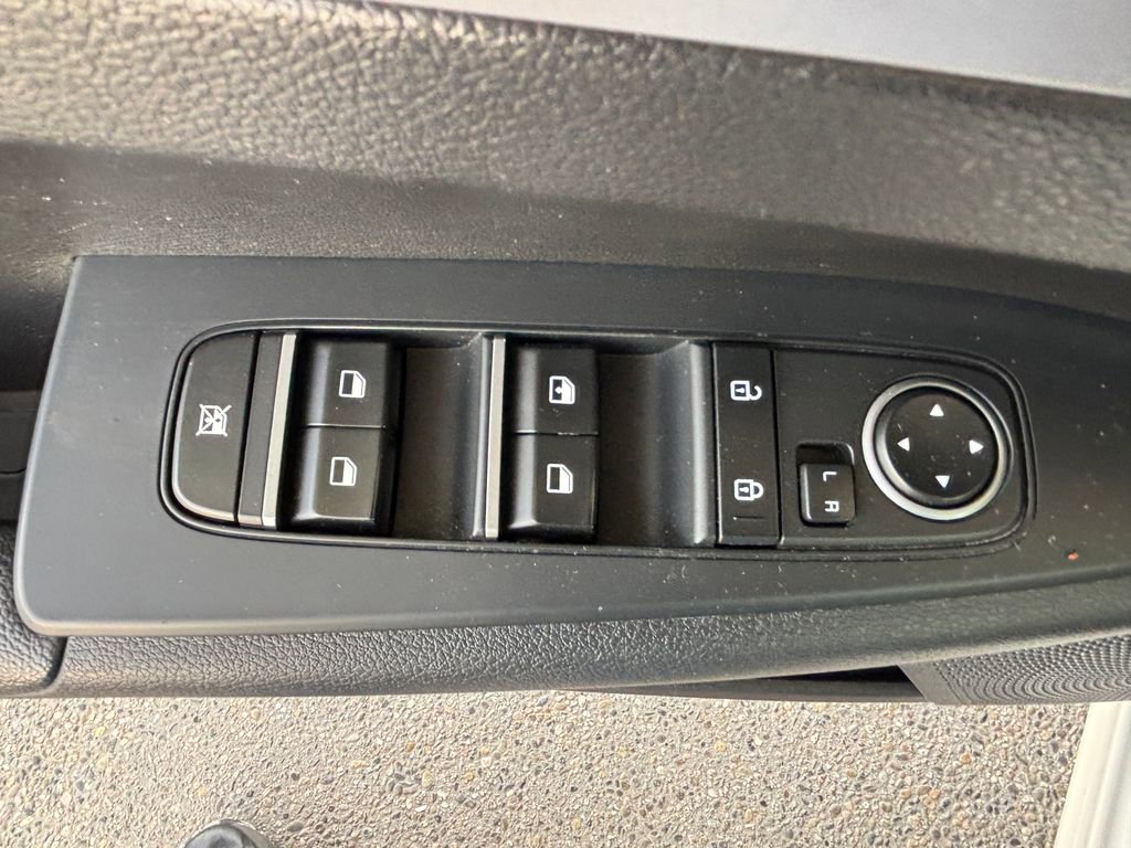 Used 2023 Kia Forte LXS image 22