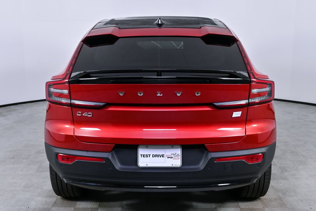 Used 2023 Volvo C40 P8 Recharge Ultimate image 31