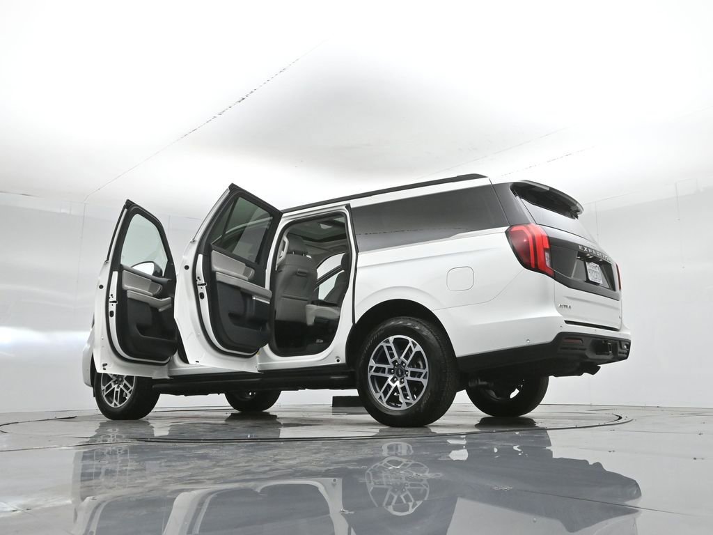 Used 2025 Ford Expedition Max Active image 56
