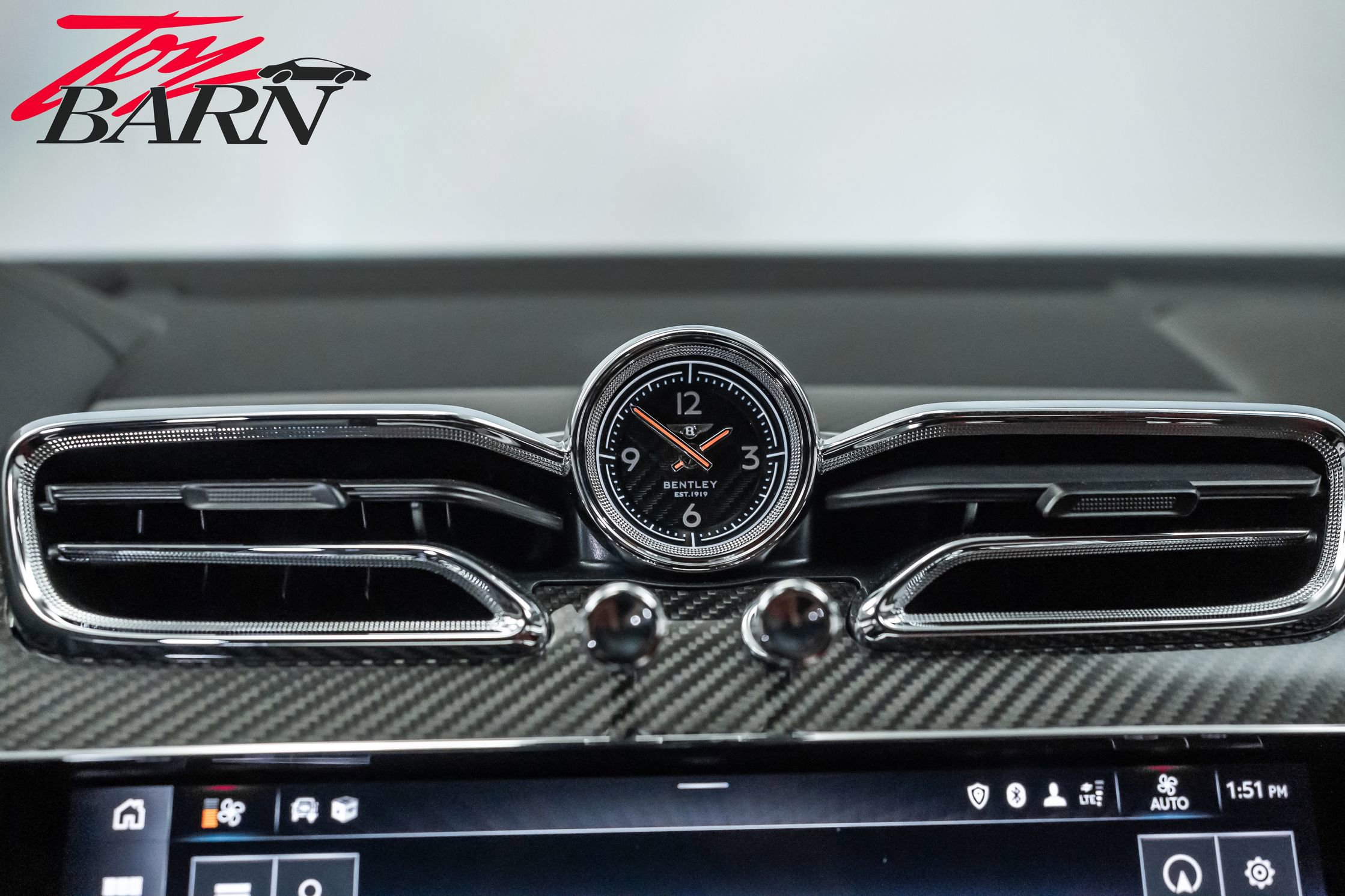 Used 2022 Bentley Bentayga image 40