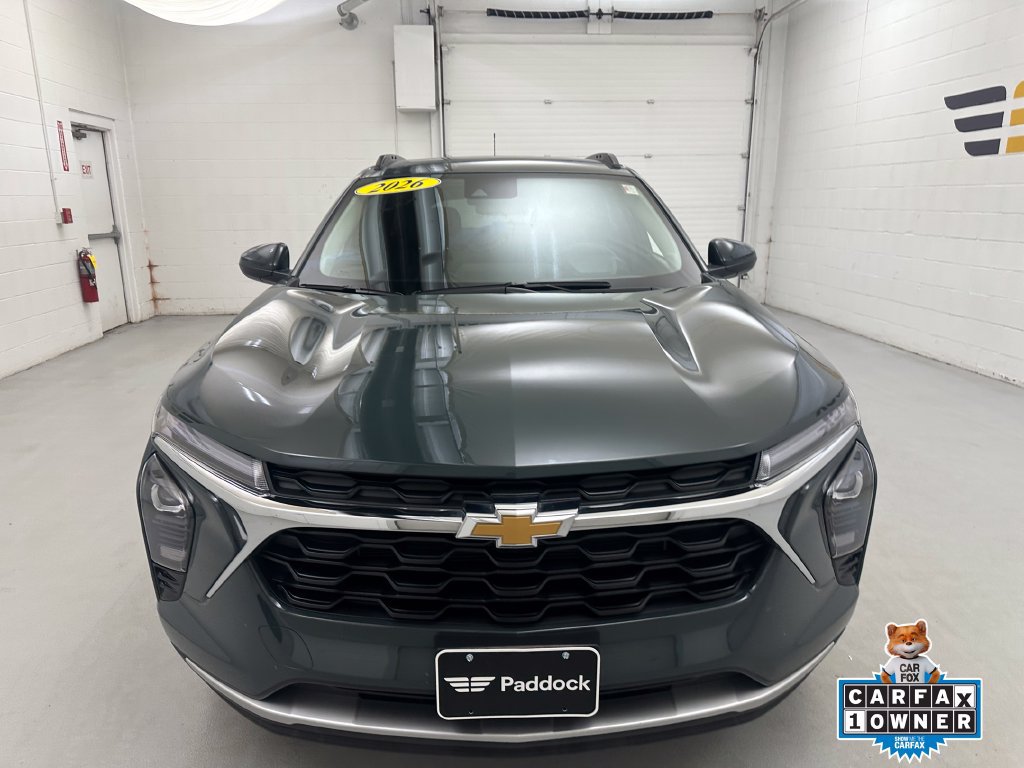 Used 2026 Chevrolet Trax LT w/ LT Convenience Package FWD image 2