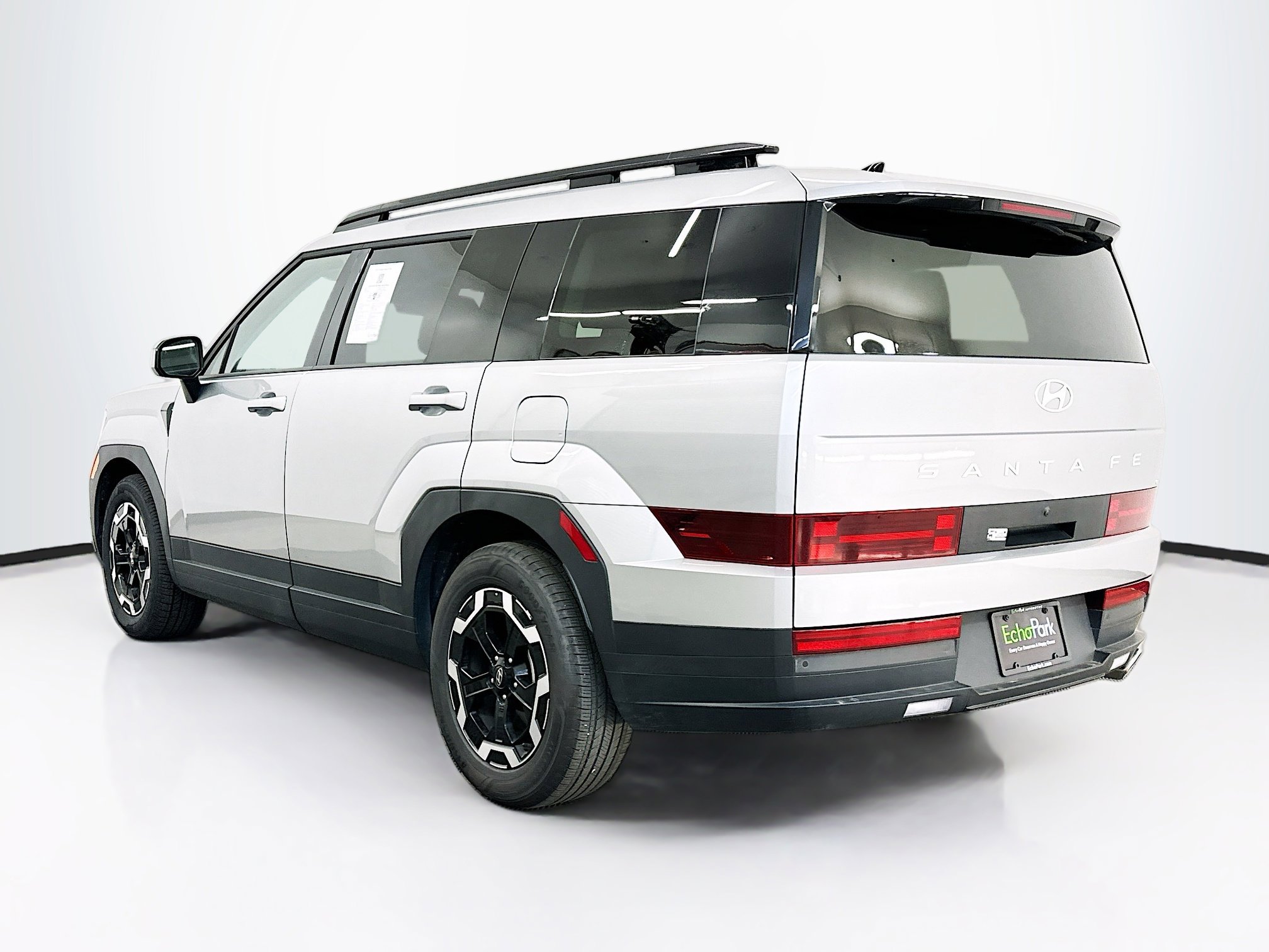 Used 2025 Hyundai Santa Fe SEL image 5